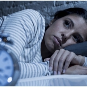 قلة النوم تهدم الدماغ وتؤثر على الصحة العقلية.. دراسة جديدة تكشف الضرر