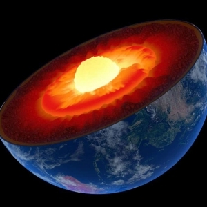 دراسة تكشف عن كوكب مدفون داخل الأرض.. أين اختفى الجسم العملاق؟