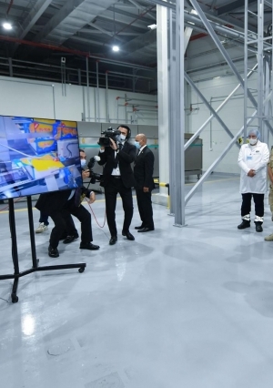 الرئيس السيسي خلال افتتاح مجمع الصناعات الغذائية في المنوفية