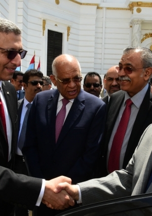 علي عبدالعال يستقبل الرئيس اليمني بمجلس النواب
