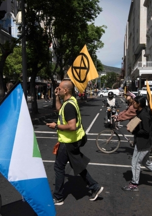 مظاهرات مكافحة تغيير المناخ في عدد من الدول الغربية والإفريقية