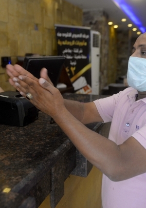 عودة الحياة بالمطاعم و المقاهي بعد الحظر - تصوير محمد مصطفى