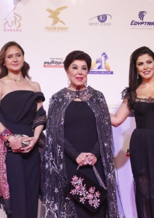 تكريم نجوم الفن في حفل افتتاح مهرجان أسوان لسينما المرأة