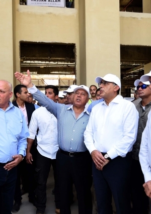 رئيس الوزراء يتفقد مشروع محطة سكك حديد مصر بمنطقة بشتيل بالجيزة