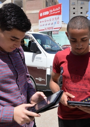 جانب من امتحانات الصف الأول الثانوي في القاهرة والمحافظات