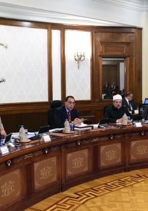 جانب من اجتماع مجلس الوزراء+الحكومة تستعد لتنفيذ مبادرة الرئيس "حياة كريمة"