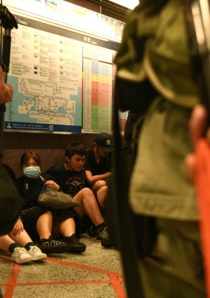 تواصل الاحتجاجات في هونج كونج.. والقبض على عدد من المتظاهرين