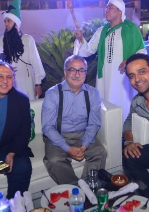 هشام عباس يشعل سهرة رمضانية بحضور نجوم الفن والرياضة