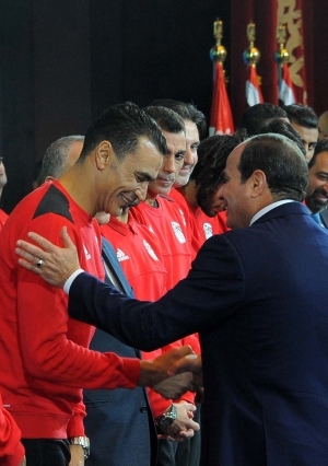 الرئيس السيسي يكرم أعضاء منتخب مصر بعد التأهل للمونديال