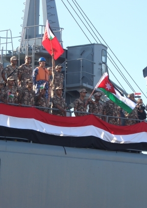 عناصر من القوات المسلحة المصرية والاردنية ينفذان التدريب المشترك العقبة 3 ‎