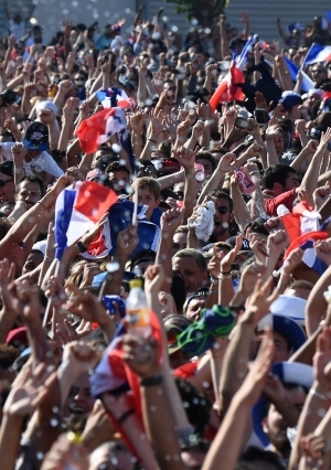 احتفال فرنسا بالفوز بكأس العالم