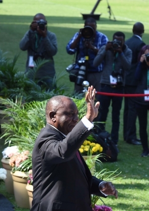 رئيس الوزراء يشارك في مراسم تنصيب رئيس جنوب أفريقيا نيابة عن الرئيس السيسي‎