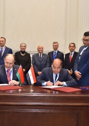 وزيرا التجارة والانتاج الحربي يشهدان توقيع 12 اتفاقية ومذكرة تفاهم بين مصر وبيلاروسيا لتعزيز التعاون بين البلدين