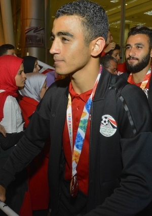 وصول ابطال الأولمبياد لمطار القاهرة