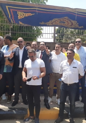 علاء عابد وحازم إمام وميدو ووليد صلاح الدين يصوتون في انتخابات مجلس الشيوخ
