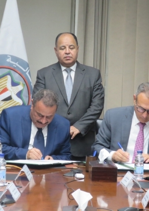 بروتوكول تعاون بين «الضرائب» و«اتحاد بنوك مصر» للانضمام إلى «الفاتورة الإلكترونية»