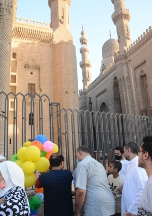 صلاة العيد من مسجد السلطان حسن والرفاعي