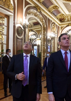 رئيس الوزراء المصري ورئيس الحكومة الأسبانية يترأسان جلسة مباحثات موسعة لتعزيز علاقات التعاون بين البلدين