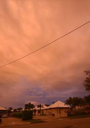 الإعصار ديبي يضرب شمال شرق أستراليا