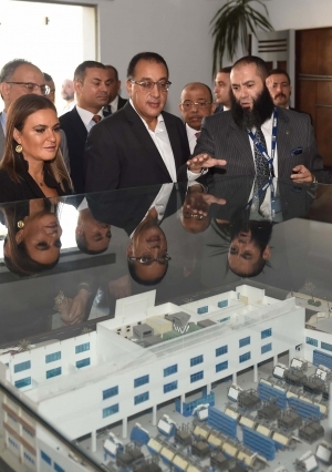 رئيس الوزراء يتفقد 4 مصانع خلال زيارته للمنطقة الحرة بمدينة نصر بعد تطويرها‎