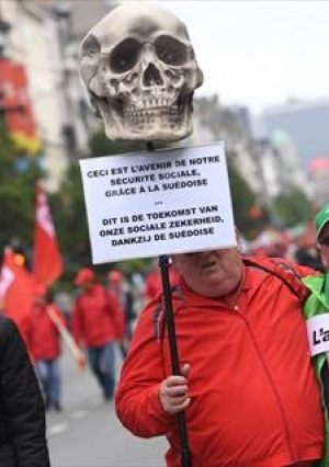 احتجاجات ضخمة ضد السياسات الاقتصادية والاجتماعية في بروكسل