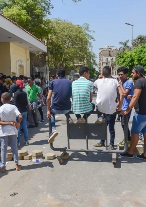 مظاهرات طلاب الثانوية العامة أمام وزارة التربية والتعليم