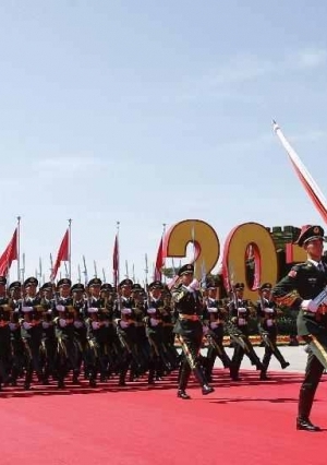 أبرز اللقطات في العرض العسكري الصيني