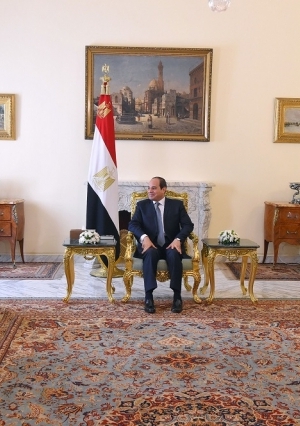 السيسي يشهد أداء حلف اليمين لرئيس مجلس الدولة والنائب العام