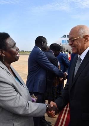 عبدالعال يصل جوبا عاصمة جنوب السودان لبحث العلاقات الثنائية