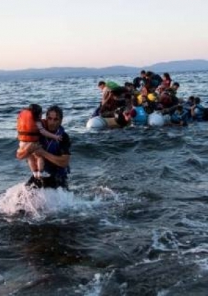 لاجئين بحدود أوروبا