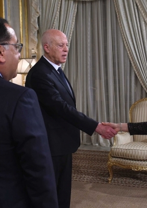 رئيس الجمهورية التونسية يستقبل "مدبولى"  بقصر قرطاج