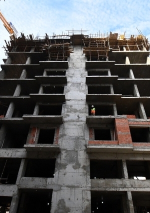 مسئولو "الإسكان" يتفقدون مشروعات تطوير منطقة مثلت ماسبيرو بمحافظة القاهرة