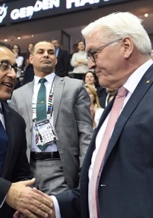 رئيس الوزراء يشهد افتتاح بطولة العالم لكرة اليد للرجال خلال زيارته لألمانيا