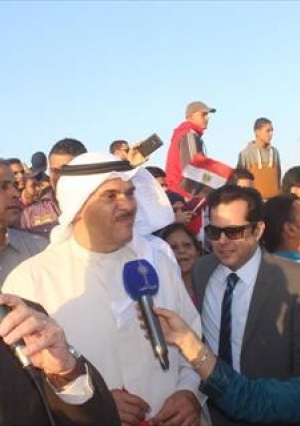 محافظ جنوب سيناء ووزير الإعلام الكويتي يتقدما مسيرة "أمة واحدة"