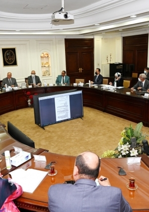 وزير الإسكان ومحافظ القاهرة يتابعان الموقف التنفيذى لمشروع تطوير "منطقة مثلث ماسبيرو"