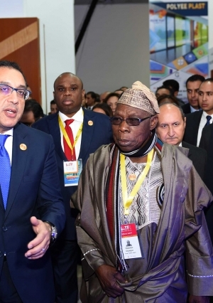 رئيس الوزراء يفتتح موتمروالمعرض الأول للتجارة البينية الأفريقية