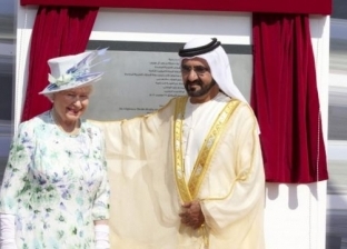 الرئيس الإماراتي وحاكم دبي ينعيان ملكة بريطانيا