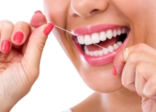 6 عادات خاطئة تدمر أسنانك.. منها تمارين رياضية وتشنج الفك