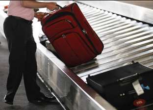 حيل بسيطة لتجنب تأخر استلام الحقائب في المطارات