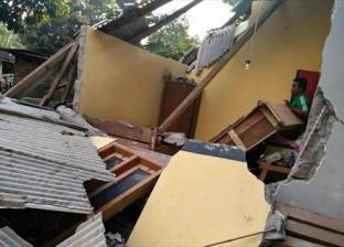 بالفيديو| إنقاذ رجل من تحت أنقاض مسجد منهار بسبب زلزال إندونيسيا