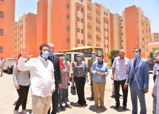 نائب رئيس جامعة أسيوط تتابع مشروع العمارات السكنية بمدينة الرحاب