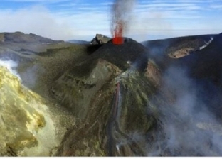 فيديو.. اللحظات الأولى لثوران أكبر بركان في أوروبا