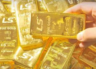 الذهب يربح 10 دولارات مع تراجع العملة الأمريكية