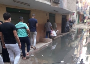 مياه الصرف تغرق شوارع بشتيل في زمن كورونا.. ومسئول: الضغط عالي (صور)