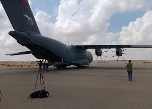 استمرار وصول المساعدات الإنسانية إلى مطار العريش تمهيدا لدخولها غزة