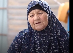 فيديو.. لاجئة سورية ترصد معاناتها في المخيمات: لما شتا يفوت بكتئب