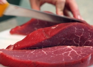 خبراء: اللحوم المصنعة والحمراء تزيد من فرص الإصابة بسرطان الأمعاء