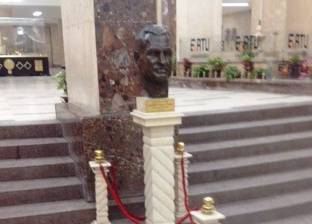 بالصور| عودة تمثال عبد الناصر إلى بهو "ماسبيرو" الرئيسي