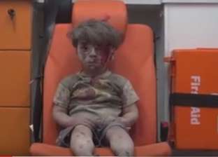 الإعلام الصيني يشكك في صحة فيديو الطفل السوري "عمران": قد يكون مفبركا