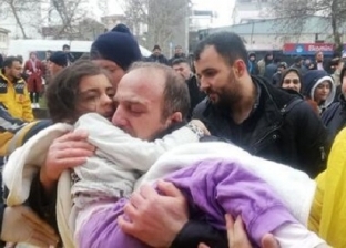 لحظات مرعبة يوثقها مواطن تركي خلال انهيار منزل كان متواجدا بداخله «فيديو»
